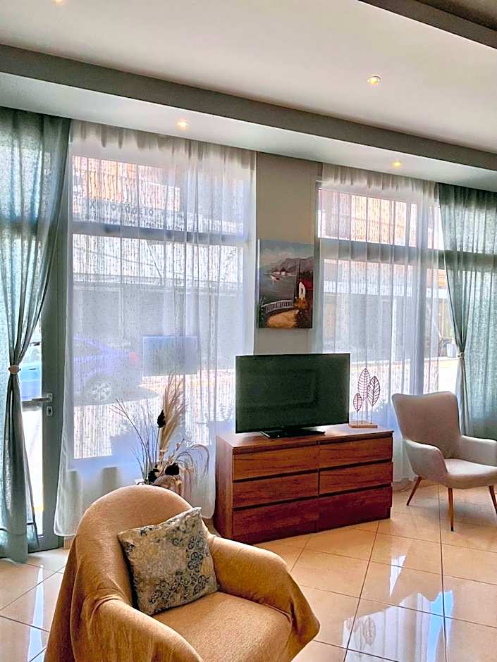 Isidora Hotel