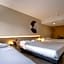 B&B HOTEL La Rochelle Centre Les Minimes