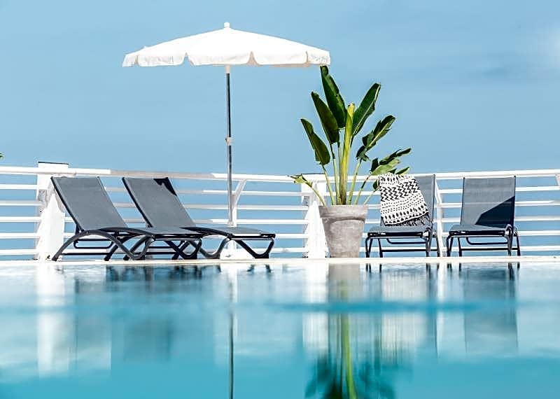 Atlantic Holiday Hotel