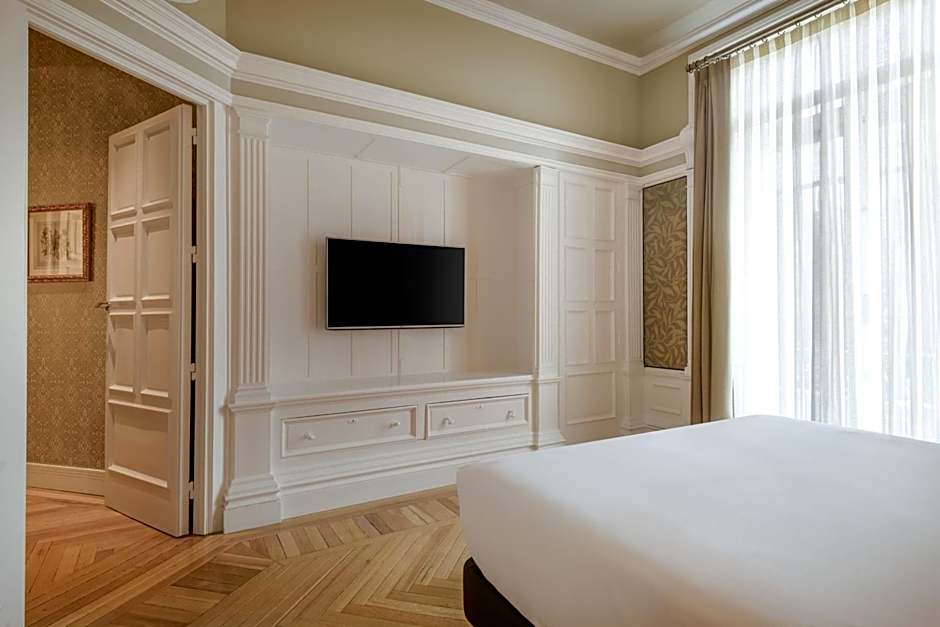 AC Hotel Palacio del Retiro Autograph Collection