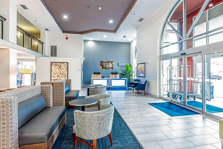 Holiday Inn Express Hotel & Suites Bradenton West By IHG