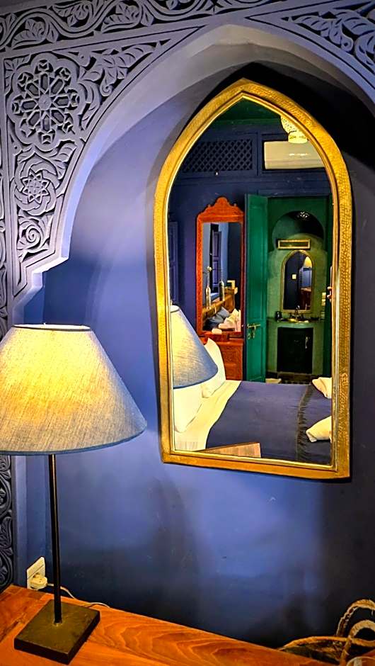 Riad Laly Tourisme Eclairé Le bijou de la medina