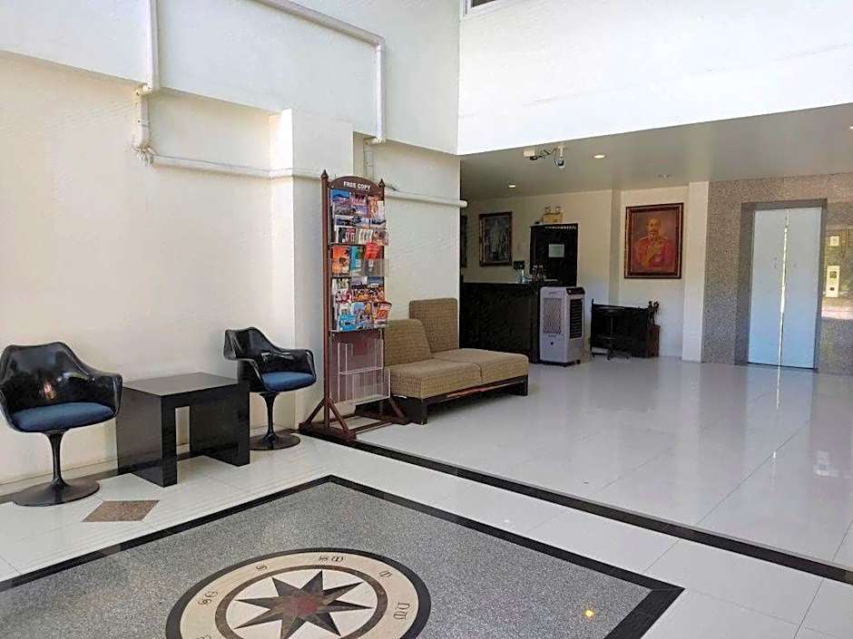 Laem Din Hotel