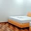 RedDoorz @ 4ks Pension House Bogo City Cebu