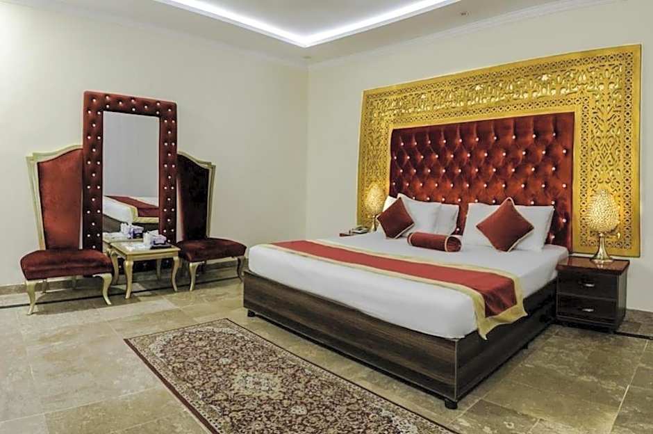 Rose Palace Hotel