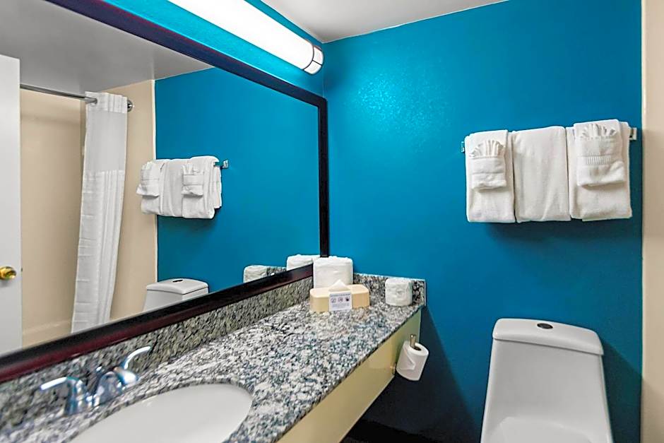 Clarion Inn Falls Church-Arlington