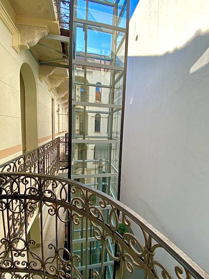 GRACIA APARTMENT HOUSE