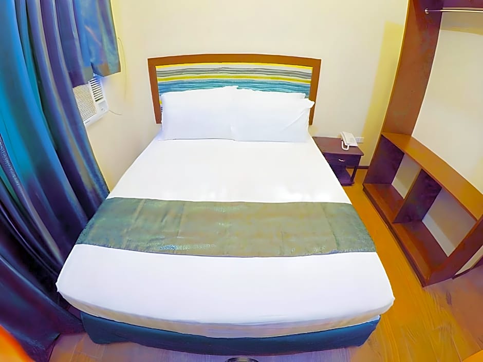 Golden Gate Suites