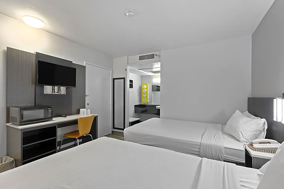 Motel 6-Oceanside, CA