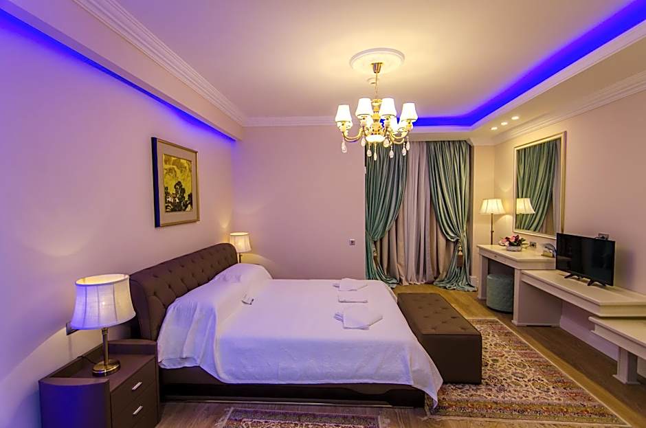Phoenicia Royal Hotel