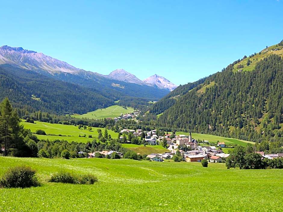Hotel Schweizerhof Sta Maria