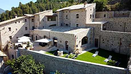 Torre Del Nera Albergo diffuso & Spa