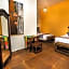 Casa Aluxes Hotel