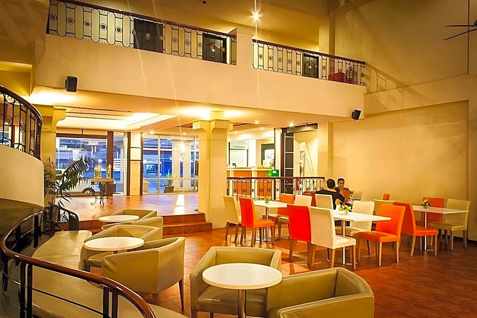 Circle Inn Hotel and Suites Bacolod