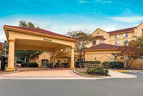 La Quinta Inn & Suites by Wyndham Raleigh/Durham Southpoint