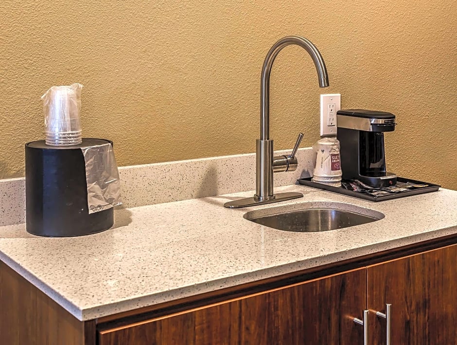 Comfort Suites San Jose Airport