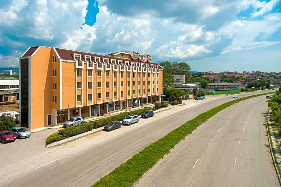 Adamo Hotel
