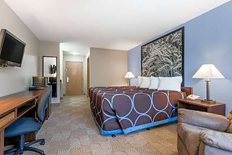 1 King Bed, Business Room, Non-Smoking
