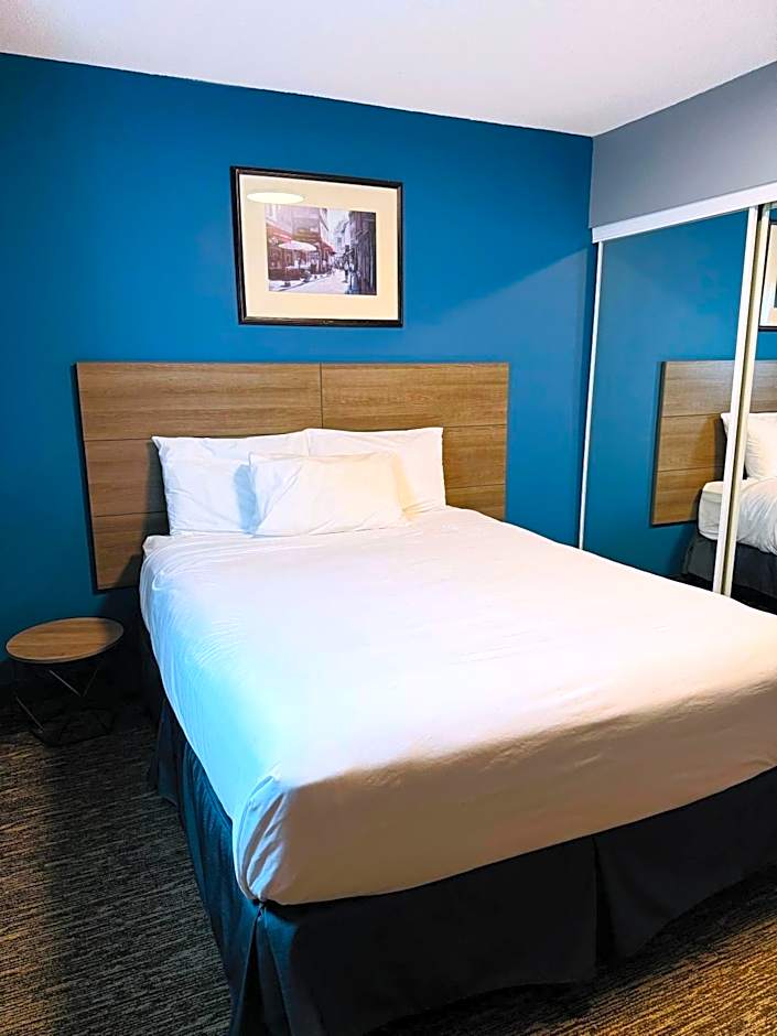 Anchor Inn and Suites