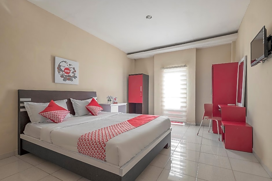 OYO 1075 Rumah Indah Losari Inn