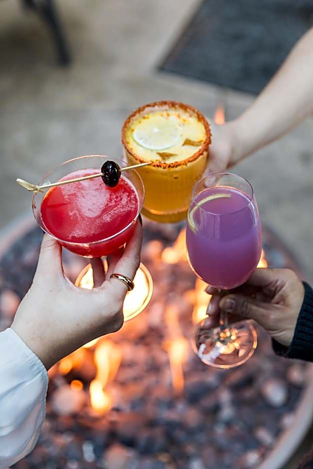 River Terrace Inn, A Noble House Hotel