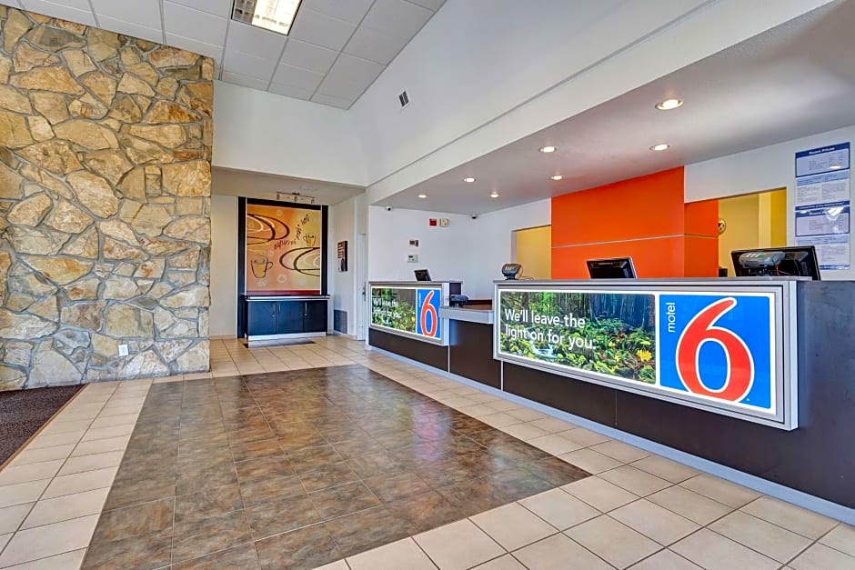 Motel 6 Belmont, CA - San Francisco - Redwood City