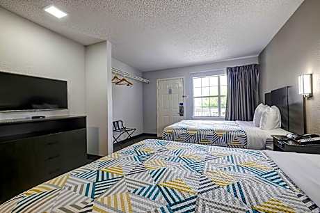 2 Full Beds | Smoking