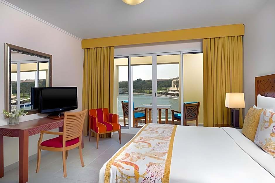 Millennium Lakeview Hotel