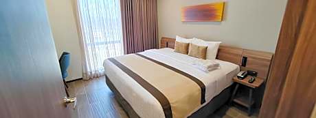 Superior King Suite