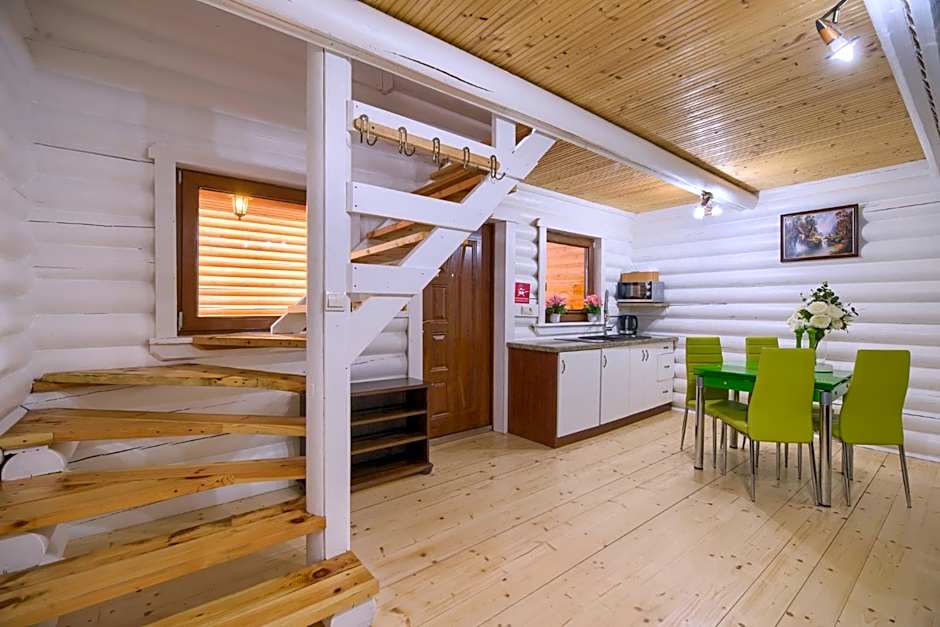 Domy z Bala - Domki ogrzewane - JACUZZI, SAUNA, lody, popcorn, ryba wedzona i ognisko w cenie!