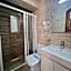 D Townhouse Boutique Suites
