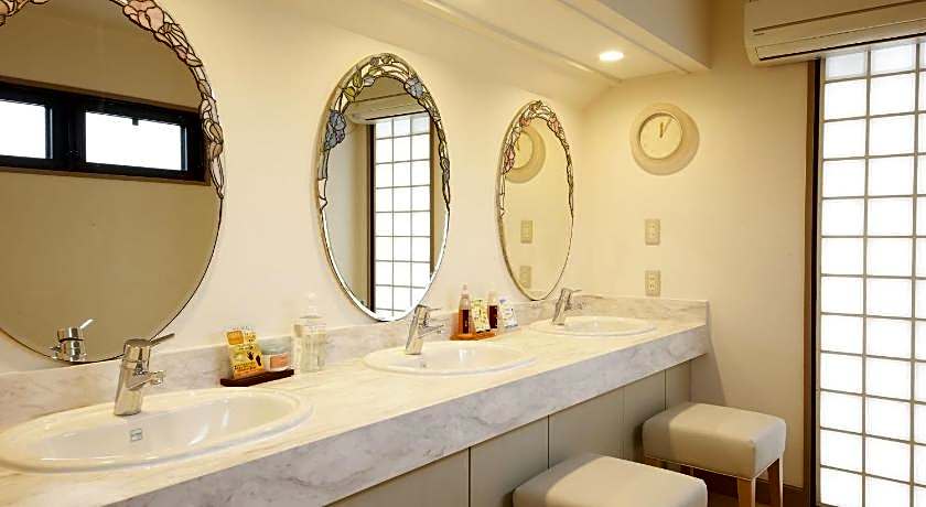 Bishoku no Kakurega Provence