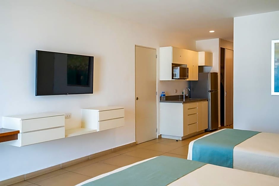 Pacific Palace Beach Tower Hotel