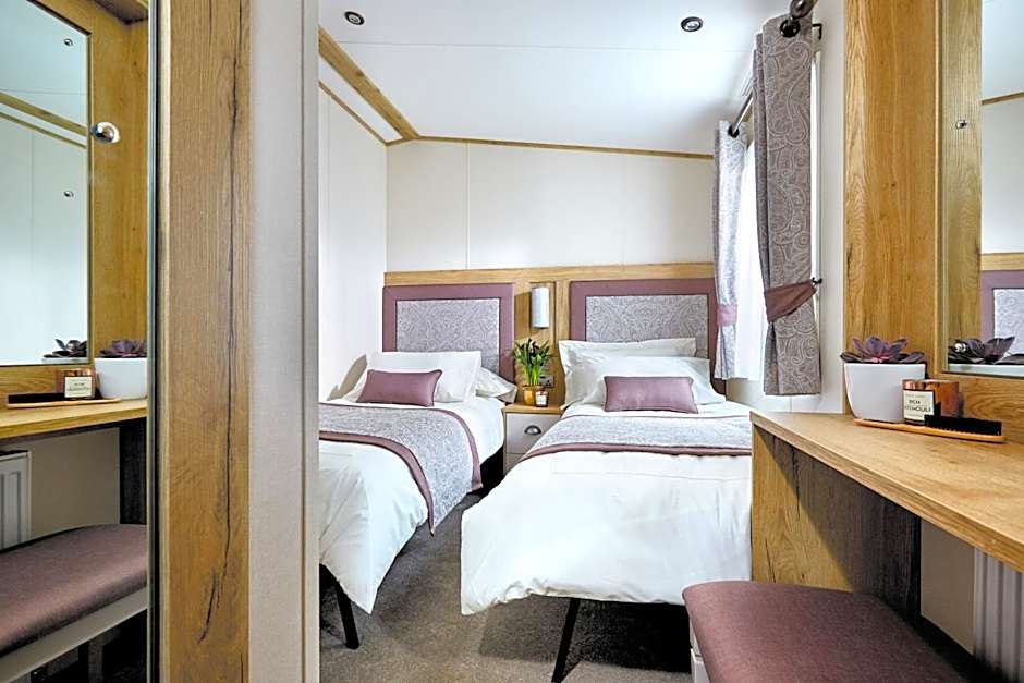 Platinum Holiday Caravan