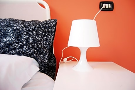 Standard Twin Room with Shared Bathroom
