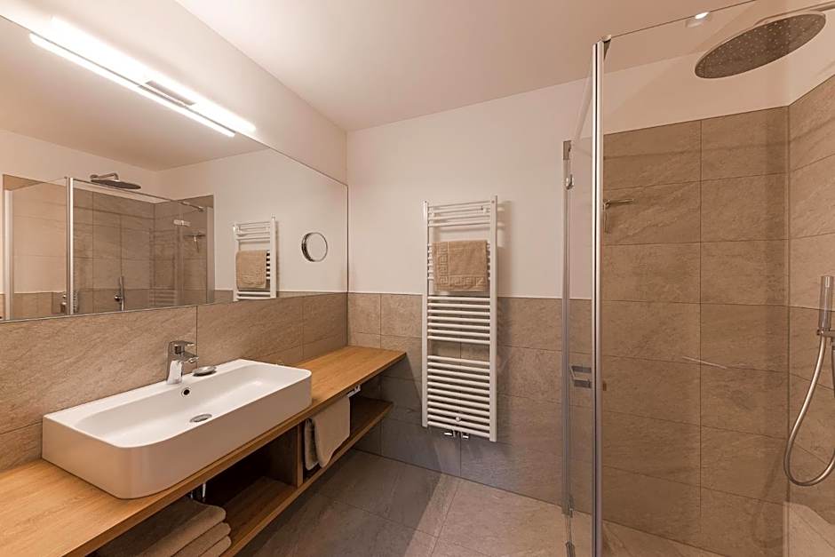 Aparthotel Abiná Lana Höhe