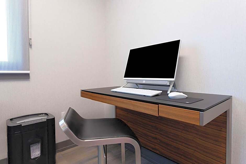 Travelodge by Wyndham Elkhart