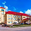La Quinta Inn & Suites by Wyndham Ennis