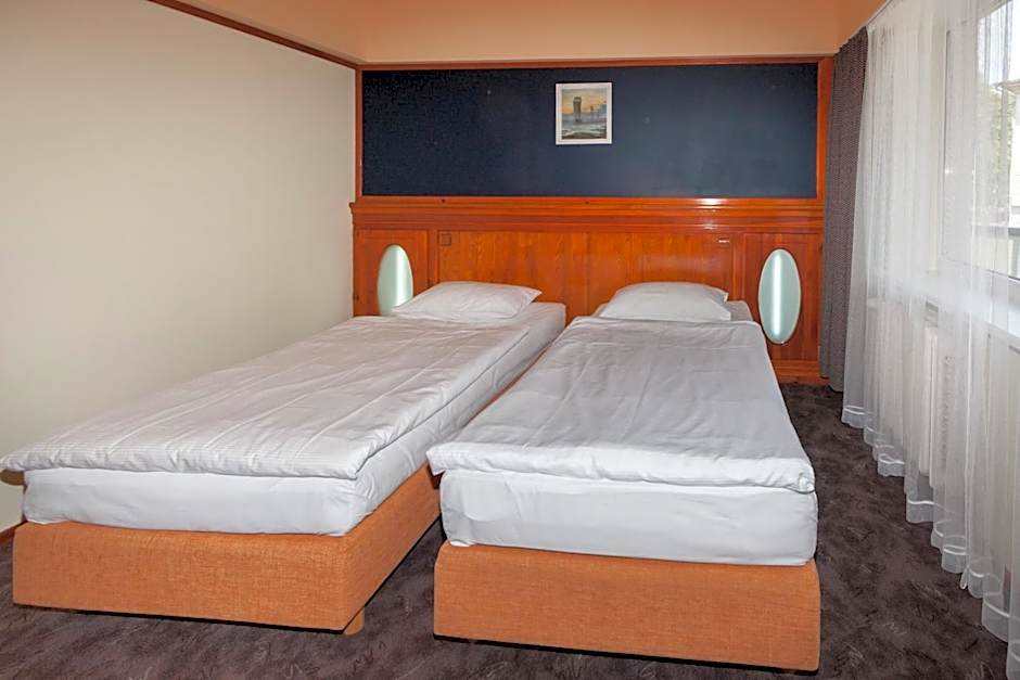 Tauras Center Hotel