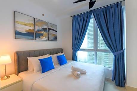 2R2B Seaview Serenity 1 to 8pax Gurney Mansion One