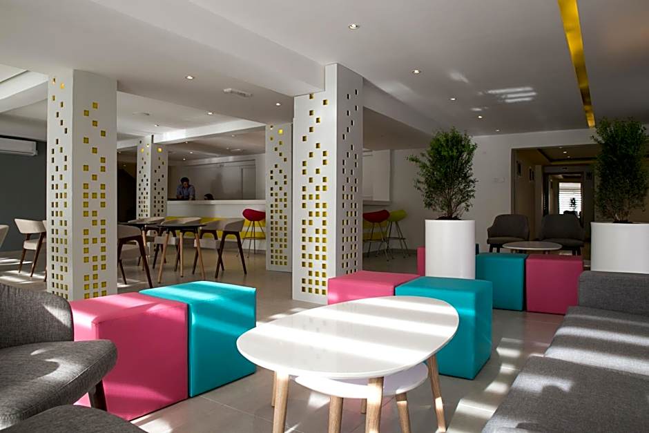 Flora Maria Hotel
