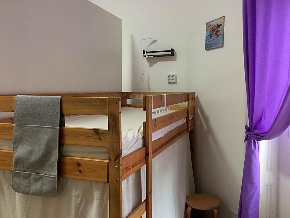 Zen Hostel by Central Market