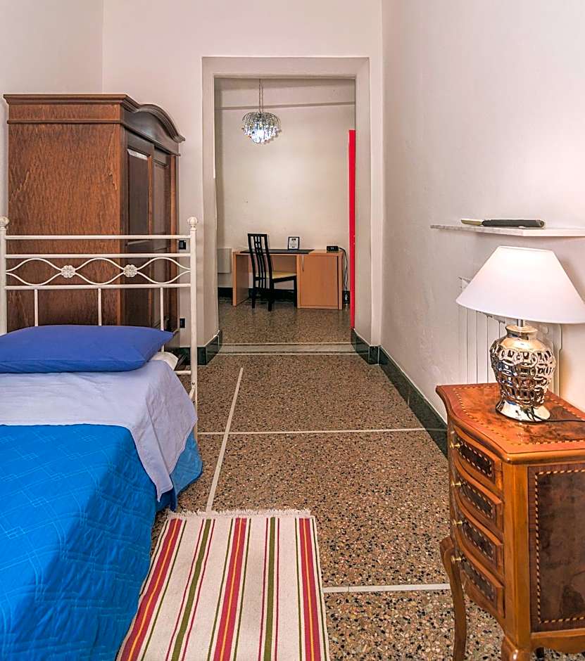 Photo 1 of 14 of Single Room