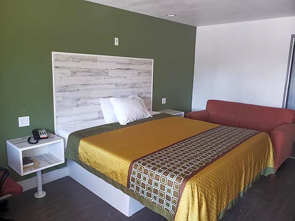 University Inn Fresno