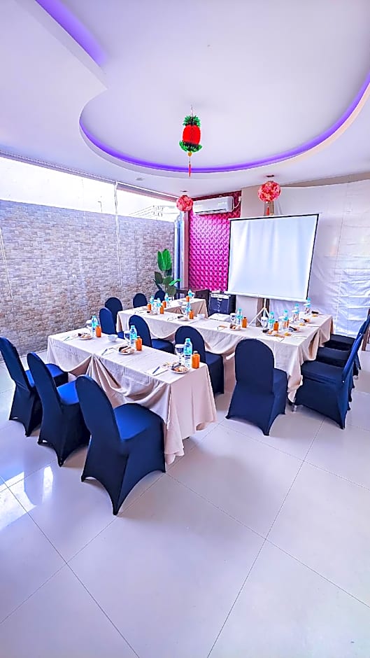 Viva Hotel Kediri Azana Hotels Collection