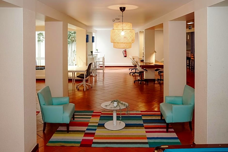 Carvi Beach Hotel