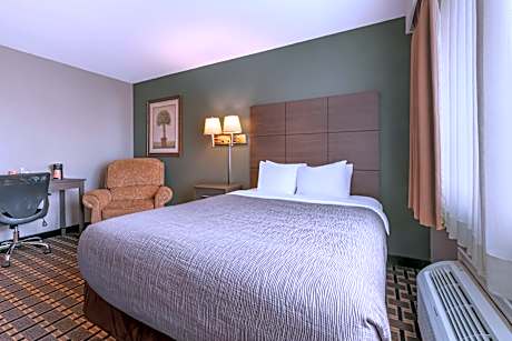 1 Queen Bed, Nonsmoking, Accessible