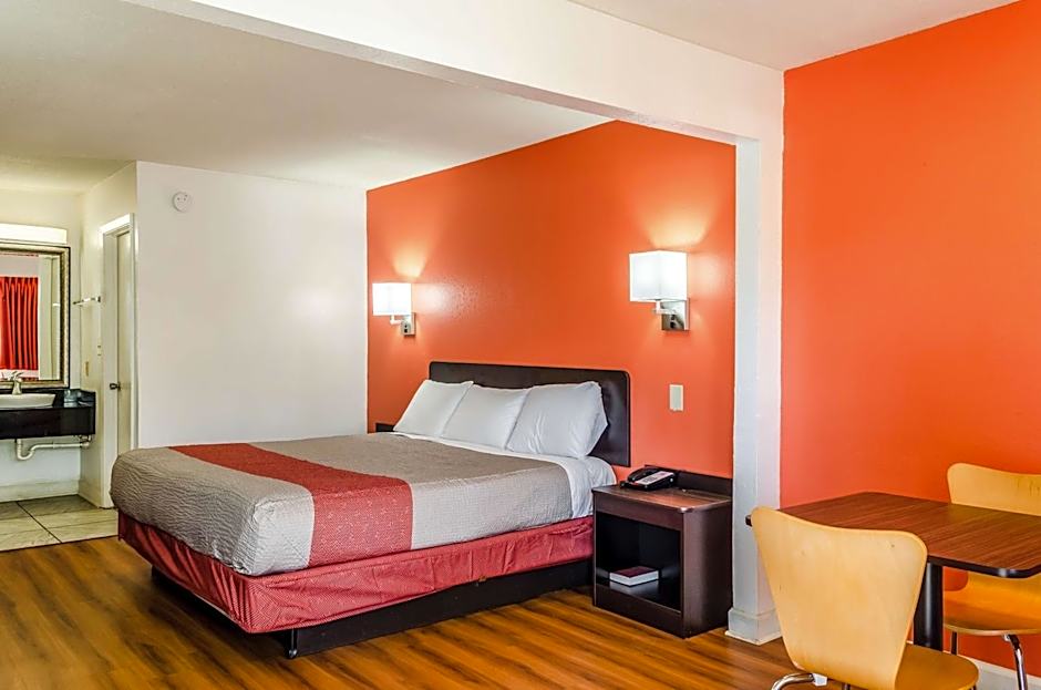 Motel 6-Saraland, AL