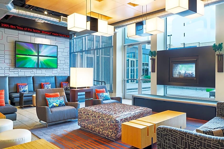 Aloft Hotel Plano