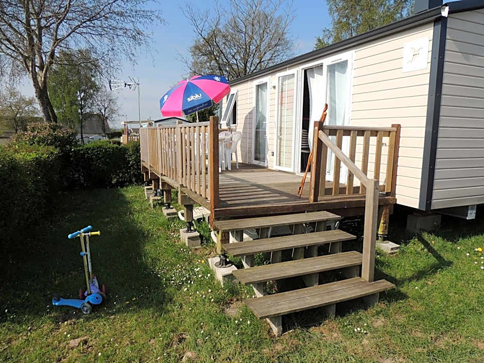 Chez Loulou et Belette MH048